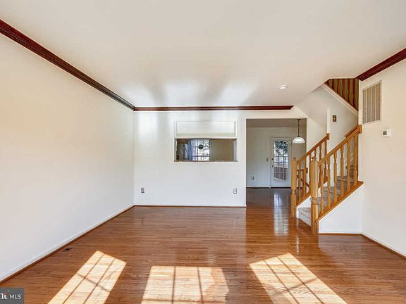 2nd image of 6064 Kestner Cir