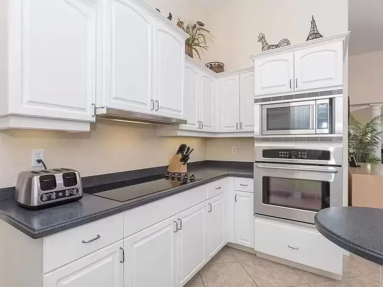 30 Pinehurst Pl — Photo 2