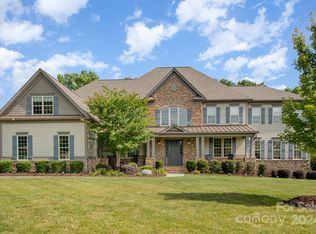 1251 Delaney Dr, Matthews, NC 28104