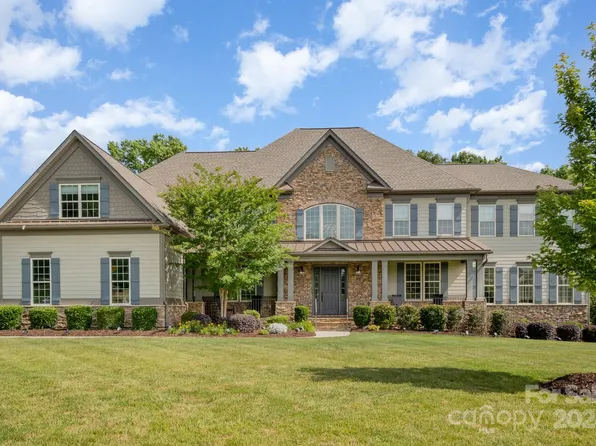 1251 Delaney Dr, Matthews, NC 28104
