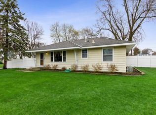 11441 Wren St NW, Coon Rapids, MN 55433