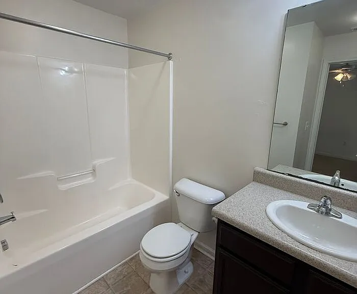 1501 Graduate Ln — Photo 13