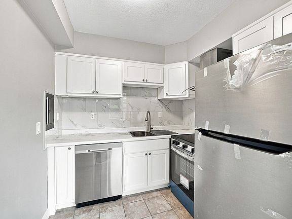 5th image of 101 Mulberry St APT 219