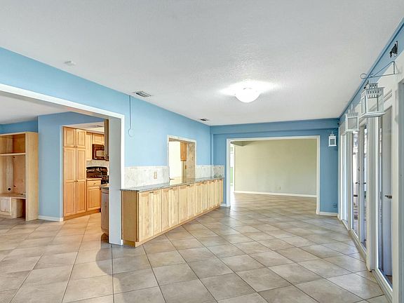 5th image of 1753 Terrace Dr W #1753