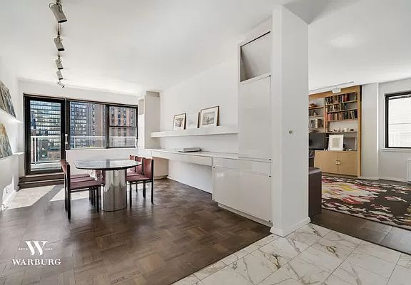 5th image of 420 E 51st St Penthouse B