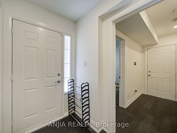 5th image of 7 Hawtin Ln