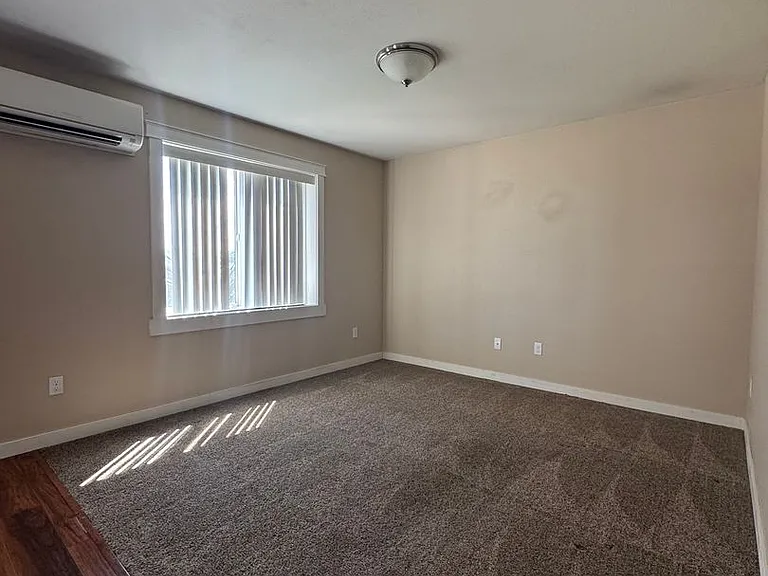 2219 Airport Rd — Photo 8