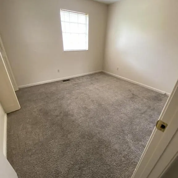 407 Kensington Dr — Photo 7