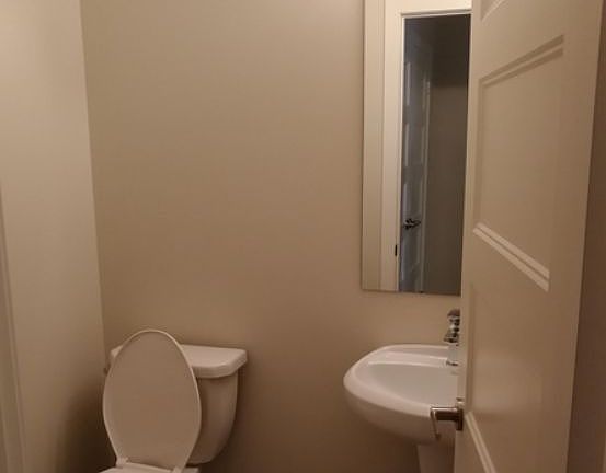 5th image of 924 Georgetown Dr