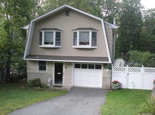 127 Brendona Ave, Stanhope, NJ 07874