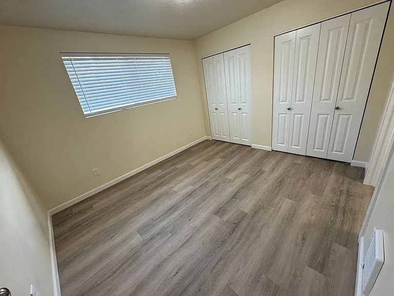 2215 Elm St SW — Photo 9