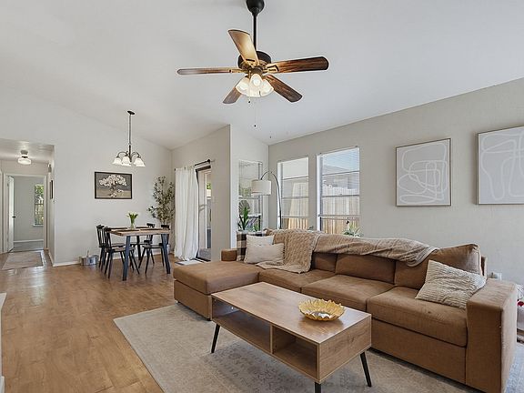 3rd image of 1625 Partridge Pl
