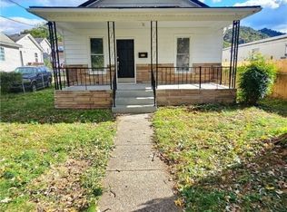 300 95th St, Marmet, WV 25315