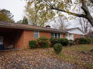 1226 Viewcrest Ct, Burlington, NC 27217