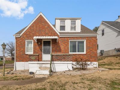 1301 E 5th St, Washington, MO, 63090