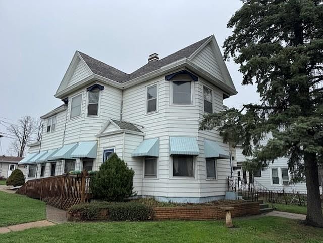 1st image of 302 Ash St