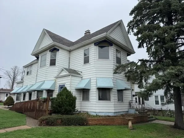 302 Ash St, Baraboo, WI 53913