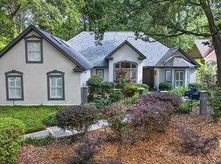 4 Greenbrier Ln, Fairhope, AL 36532