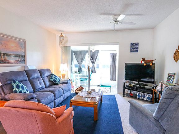 3rd image of 2545 Dudley Dr W APT I