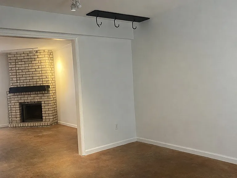 1904 Goodrich Ave #15 — Photo 6