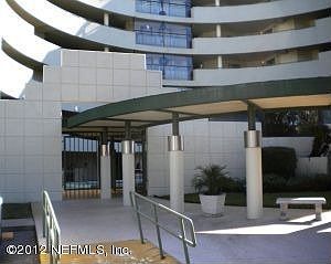 3rd image of 1071 Edgewood Ave S APT 205