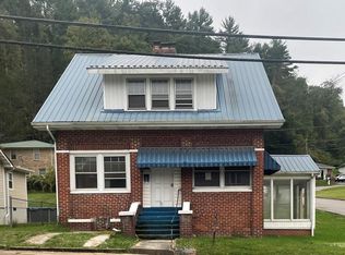 302 Virginia Ave, Richlands, VA 24641