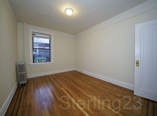 2303 28th St #1B, Astoria, NY 11105