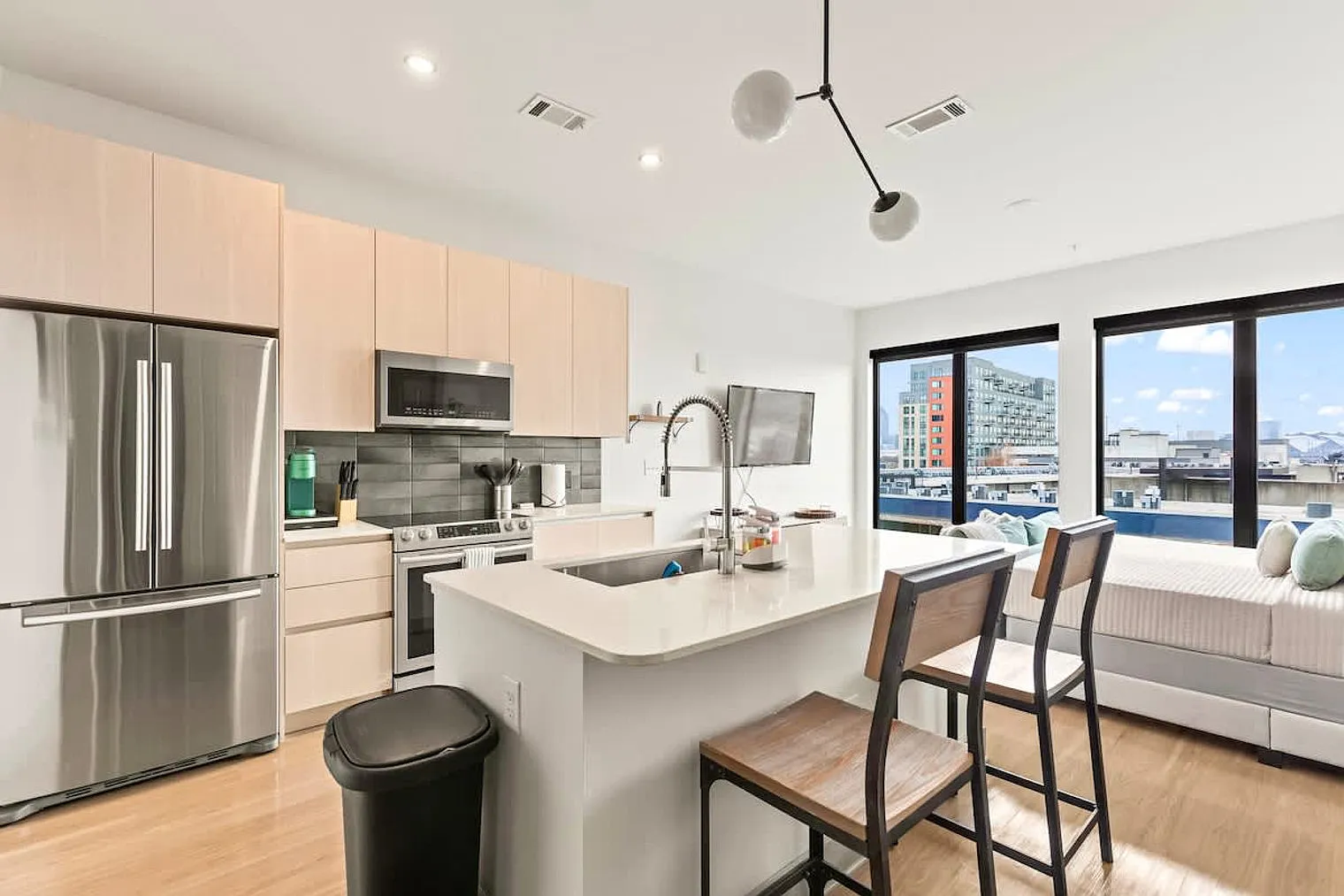 Studio, 1.0 bath, 495 sqft, $4,033 — Photo 3