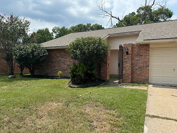 5th image of 16962 Gleneagle Dr N