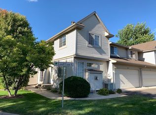 1069 Lovell Ave, Roseville, MN 55113