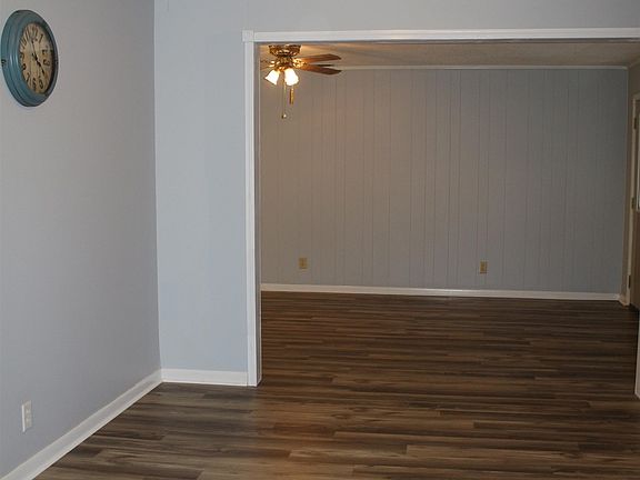 5th image of 4005 Eastwood Dr