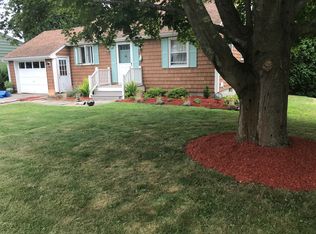 7 Judson Ave, Mystic, CT 06355