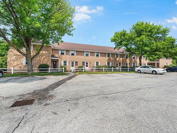 4th image of 407 Elmwood Drive