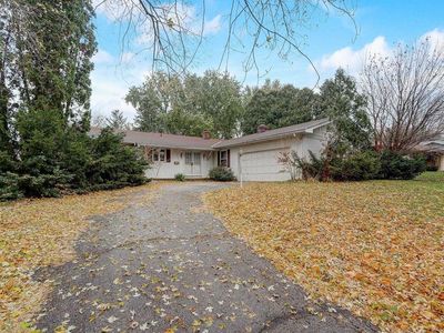 5306 GREENBRIAR Lane, Madison, WI, 53714