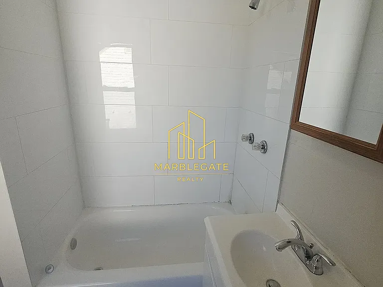 234-236 Renner Ave #33 — Photo 11