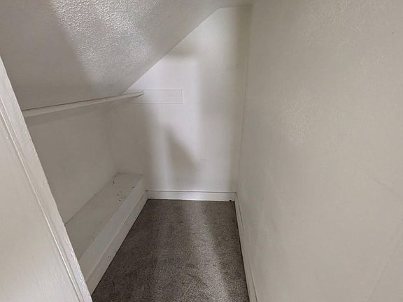 4th image of 36B Maple Ave