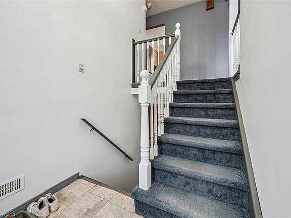 2nd image of 668 Edinburgh Rd S