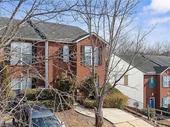2nd image of 5547 Strathmoor Manor Cir