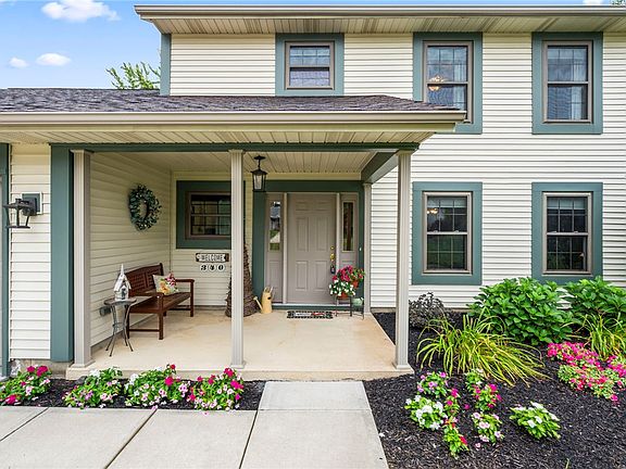 2nd image of 340 Royal Wood Ct