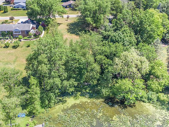 4th image of 2864 Lakeland Dr