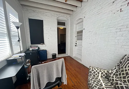 1905 Beacon St #2F Photo 1