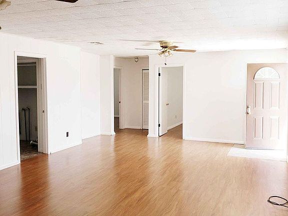 4th image of 734 Bellanger St
