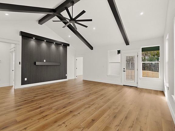 4th image of 6039 Plum Dale Rd