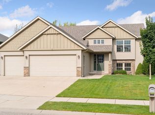 110 Hawk Ave, Eagle Lake, MN 56024