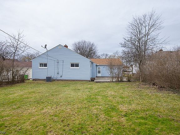 2nd image of 4515 Springvale Dr