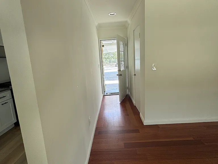 17738 Lanark St — Photo 11
