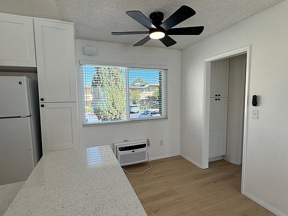 4th image of 4311 Parks Ave #14
