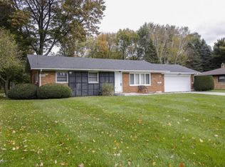 6049 Crestwood Ave, Kalamazoo, MI 49048