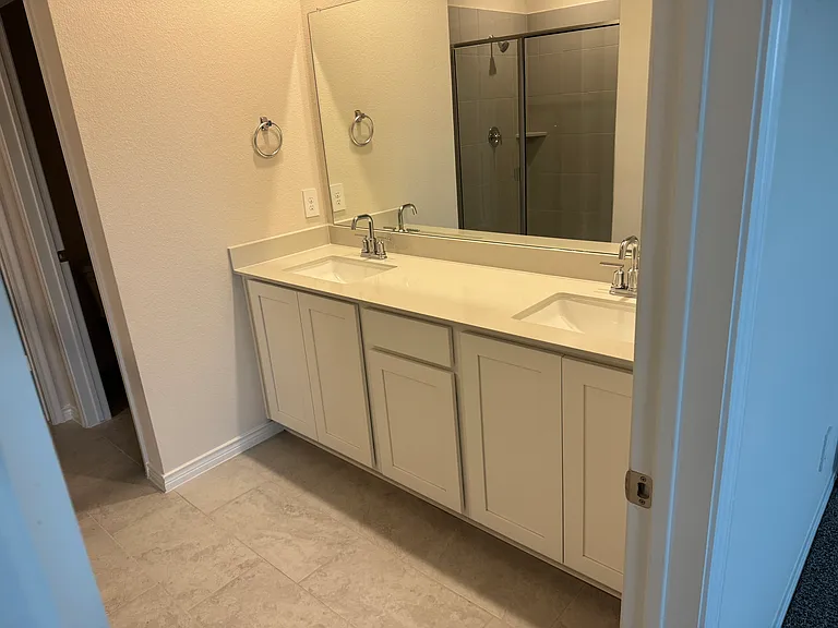 2516 Grapevine Way — Photo 7