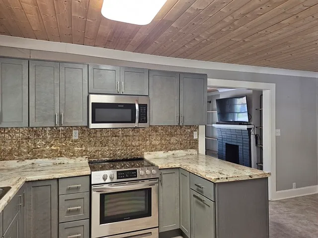 2 bed, 1250 sqft, $1,250 — Photo 4